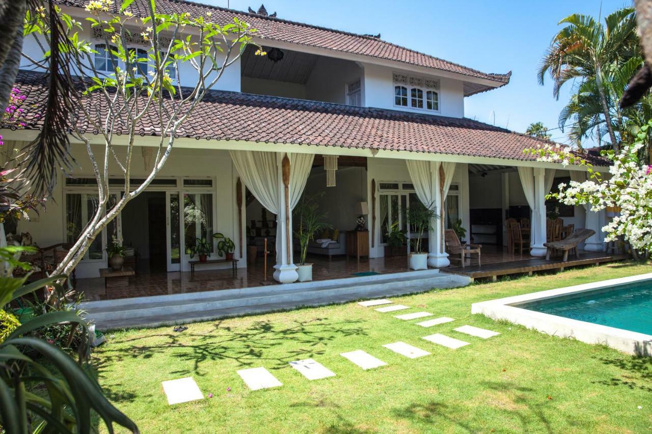 Villa Jalun Seminyak Exterior foto