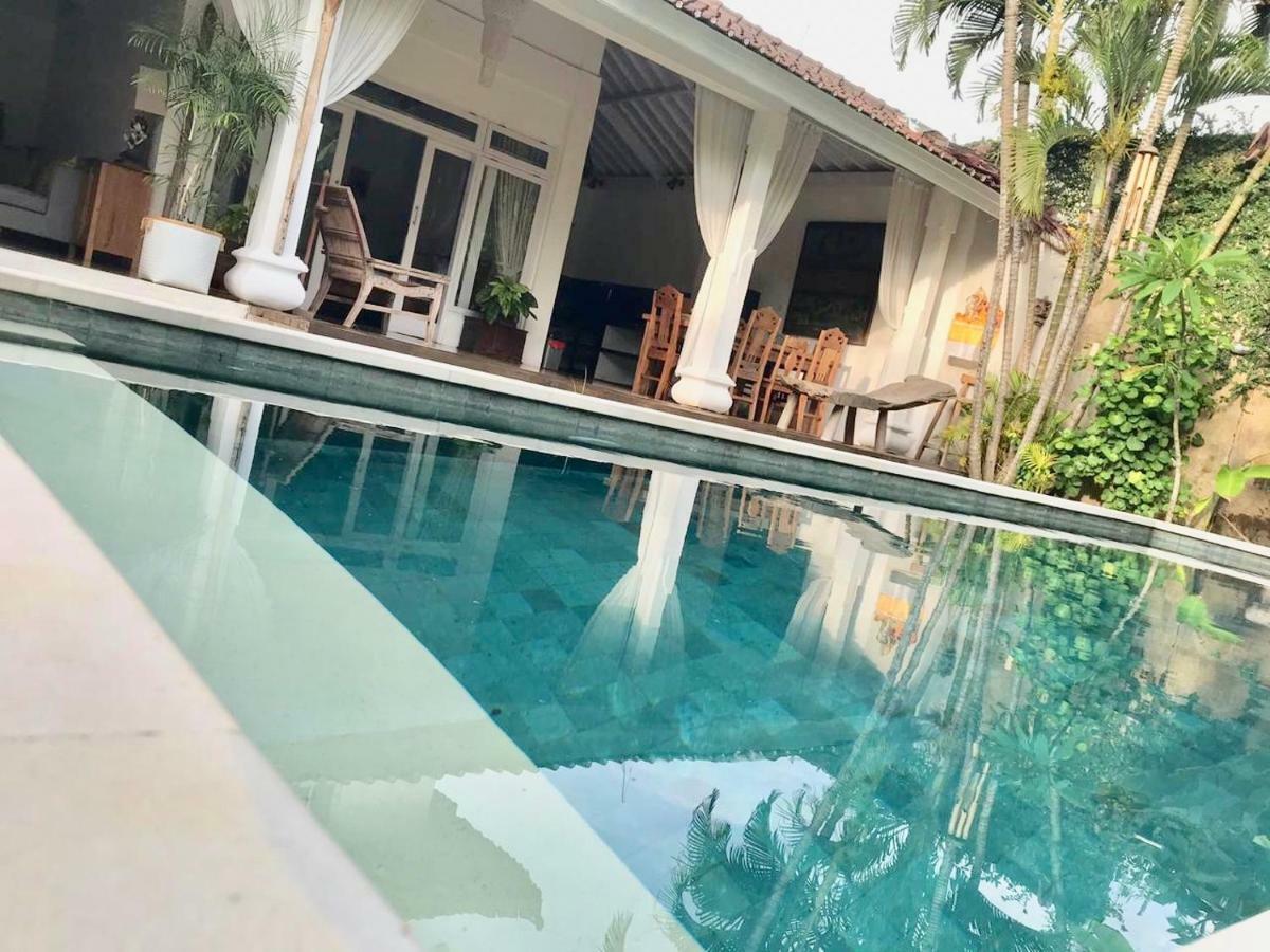 Villa Jalun Seminyak Exterior foto
