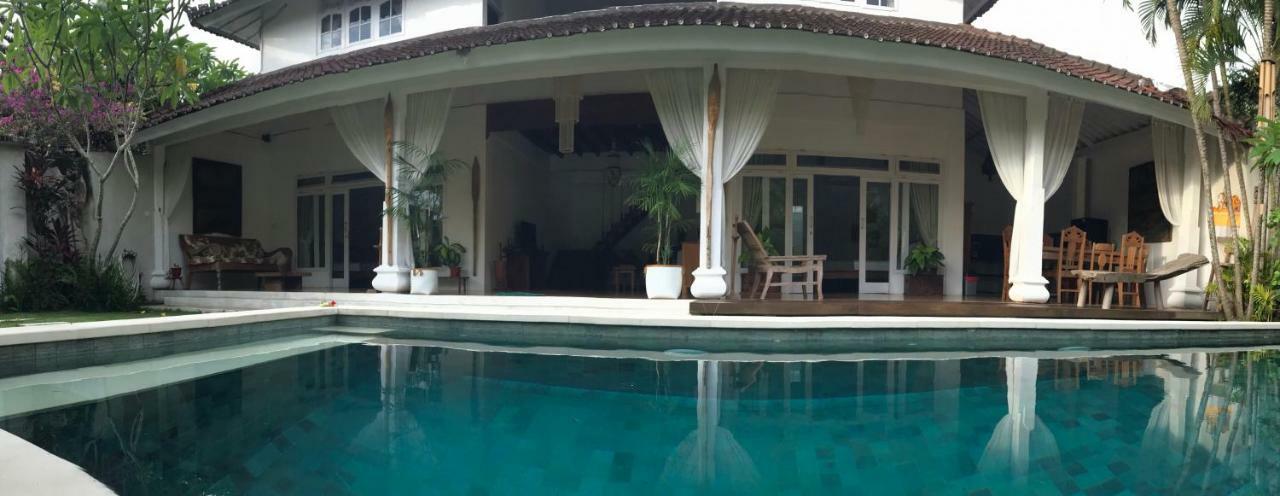 Villa Jalun Seminyak Exterior foto